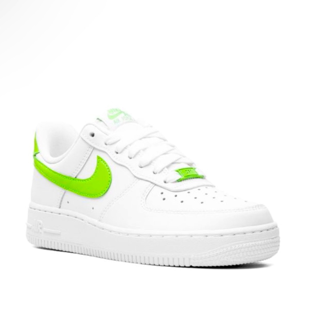 Air Force 1 - White Action
